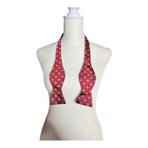 Brooks brothers two side of the men’s bow tie soccer Europe